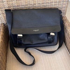 Like new Michael kors laptop bag